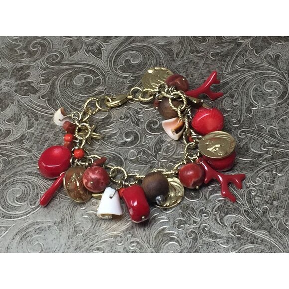 Vintage Women's Beach Themed Chunky Charm Bracelet - Picture 7 of 10
